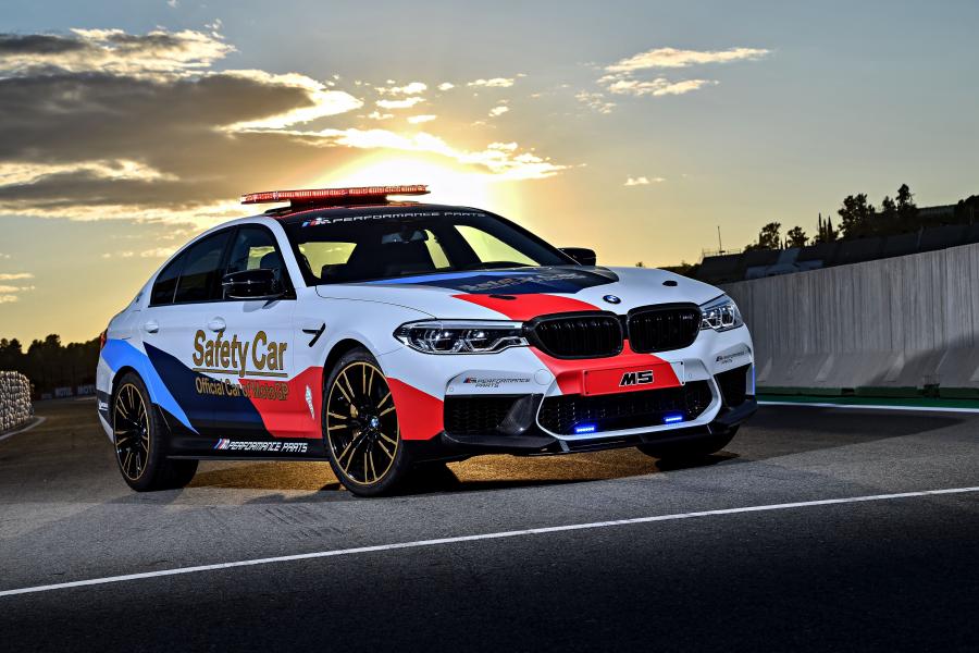  BMW M5 MotoGP Safety Car (F90) 2018 года  (фото 48 из 56)